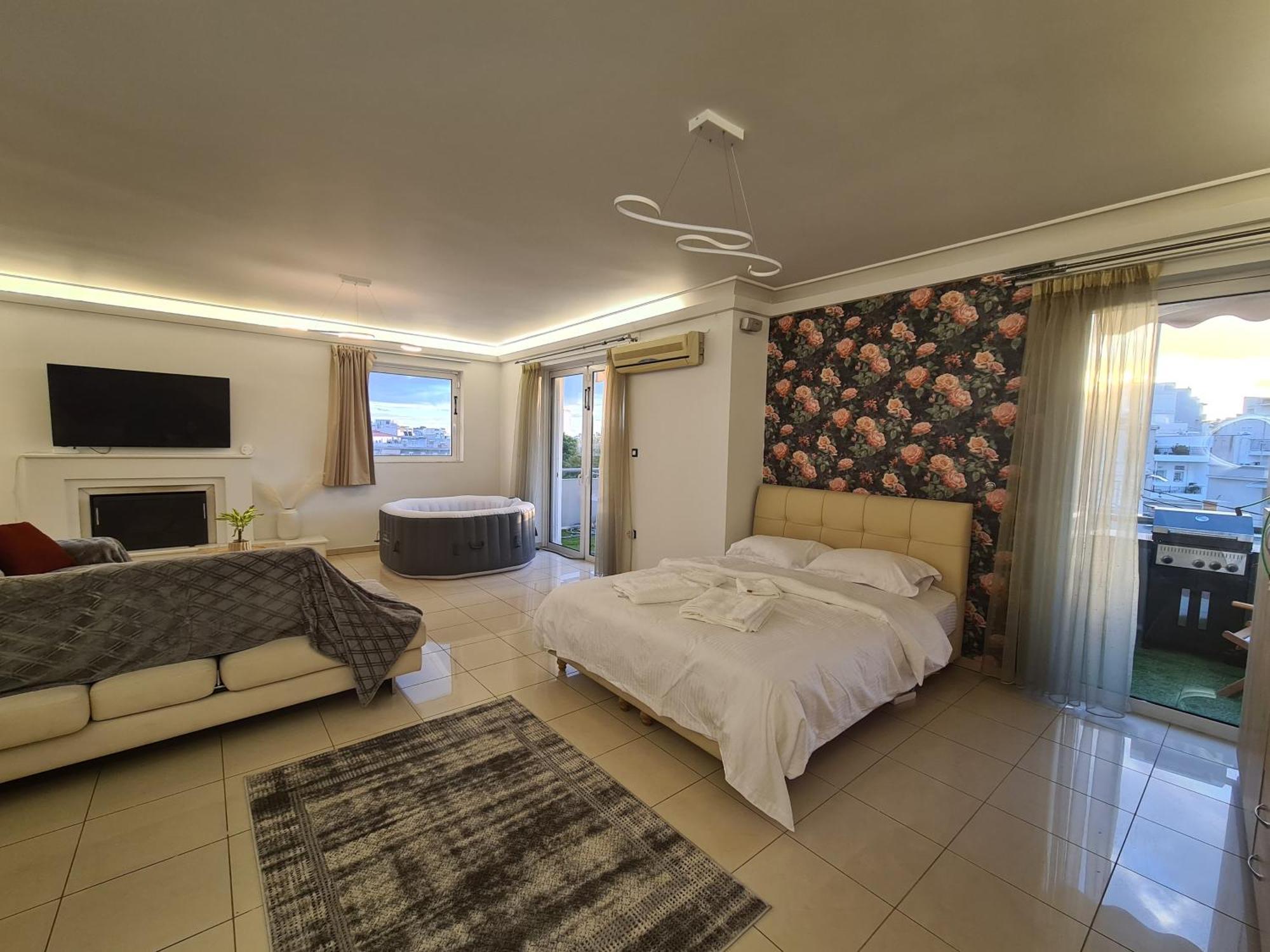 Sunny Home Private Jacuzzi Hydromassage Acropolis & Lycabettus Far View Parking 300M Metro Peristeri Athens Luaran gambar