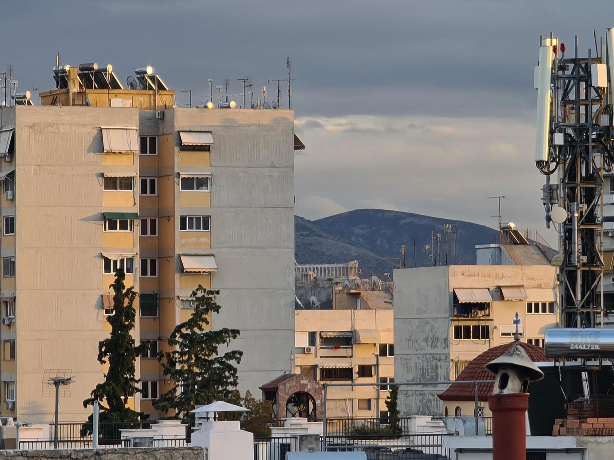 Sunny Home Private Jacuzzi Hydromassage Acropolis & Lycabettus Far View Parking 300M Metro Peristeri Athens Luaran gambar