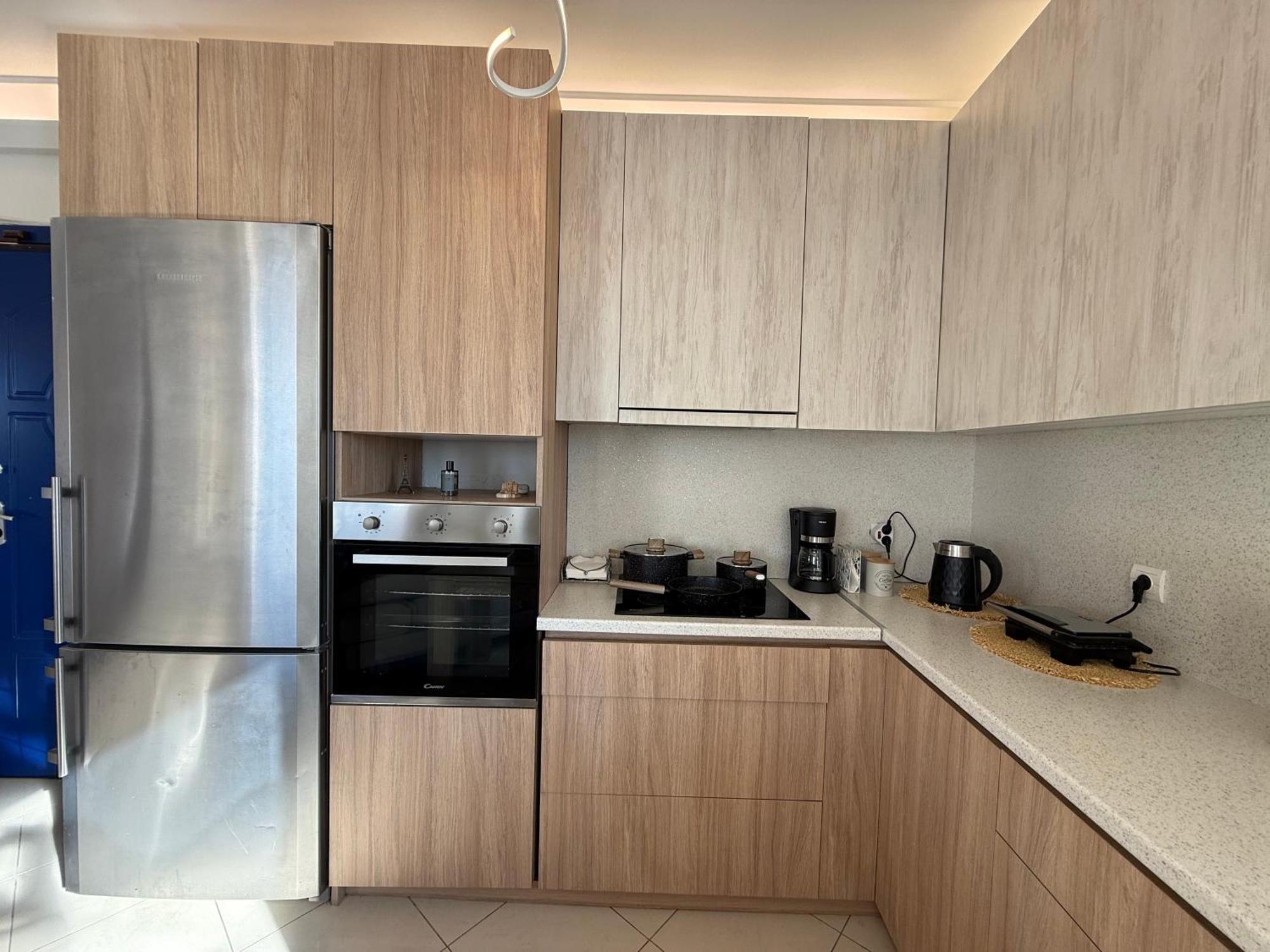 Sunny Home Private Jacuzzi Hydromassage Acropolis & Lycabettus Far View Parking 300M Metro Peristeri Athens Luaran gambar