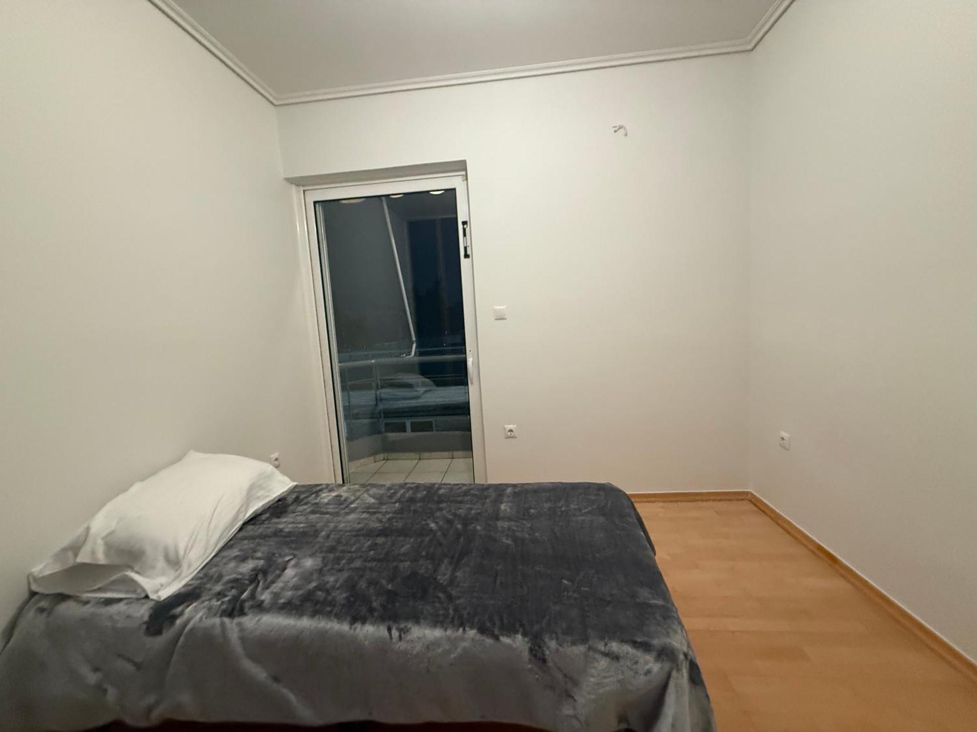 Sunny Home Private Jacuzzi Hydromassage Acropolis & Lycabettus Far View Parking 300M Metro Peristeri Athens Bilik gambar