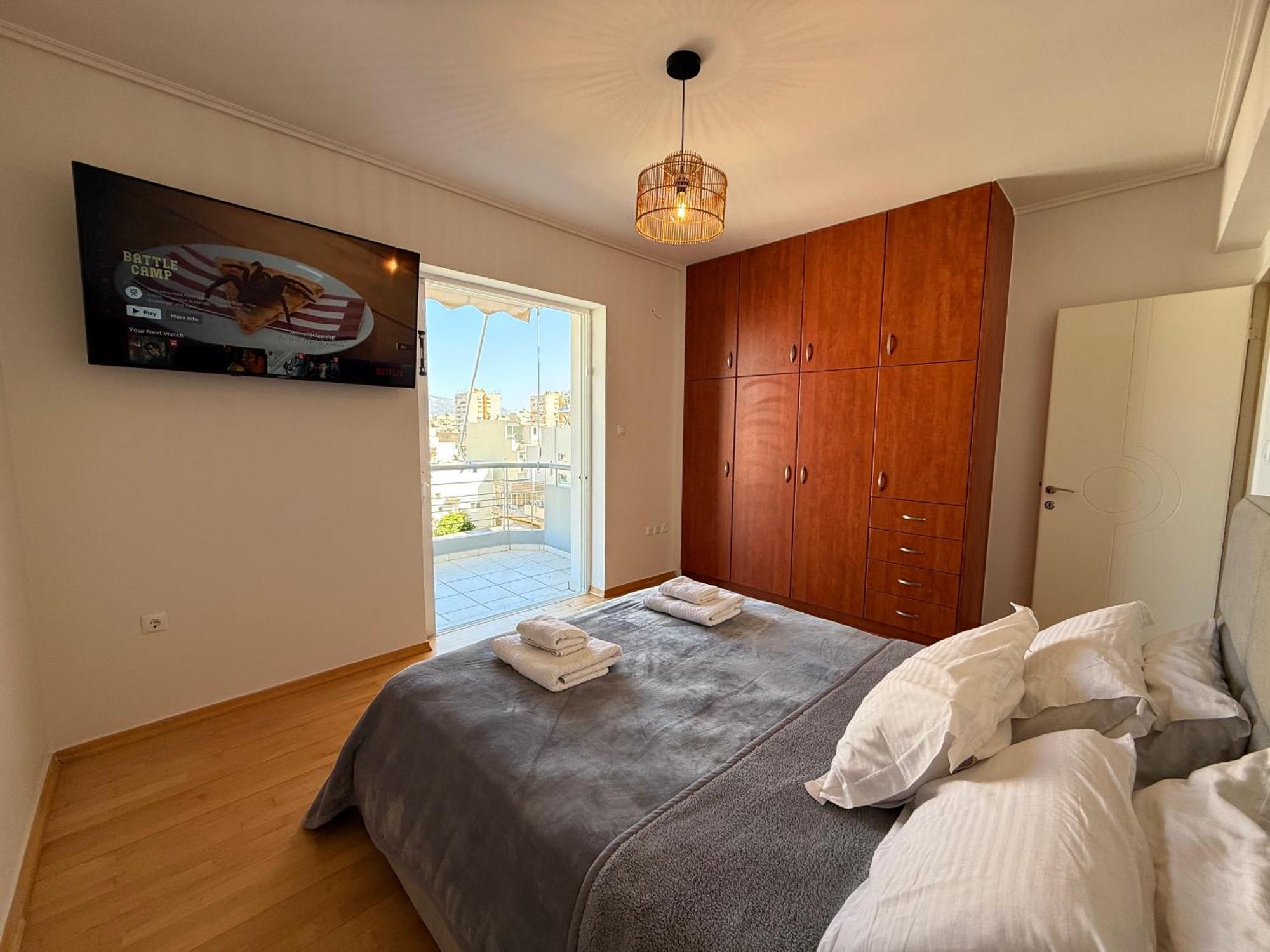 Sunny Home Private Jacuzzi Hydromassage Acropolis & Lycabettus Far View Parking 300M Metro Peristeri Athens Luaran gambar