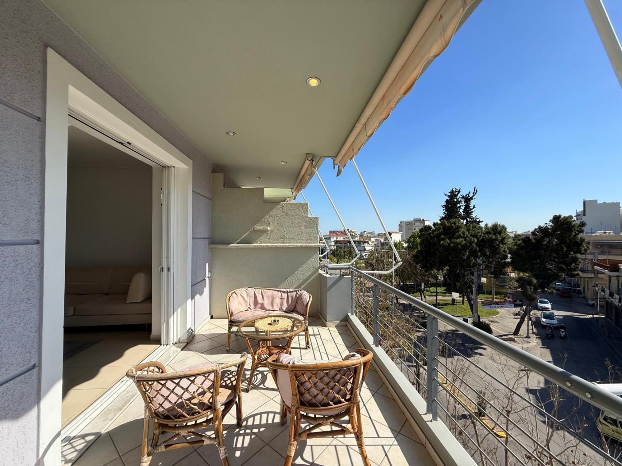 Sunny Home Private Jacuzzi Hydromassage Acropolis & Lycabettus Far View Parking 300M Metro Peristeri Athens Luaran gambar