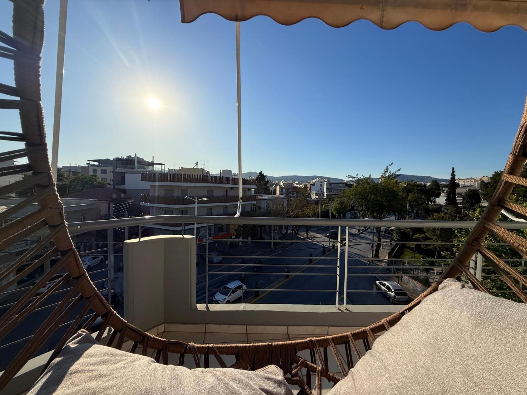 Sunny Home Private Jacuzzi Hydromassage Acropolis & Lycabettus Far View Parking 300M Metro Peristeri Athens Luaran gambar